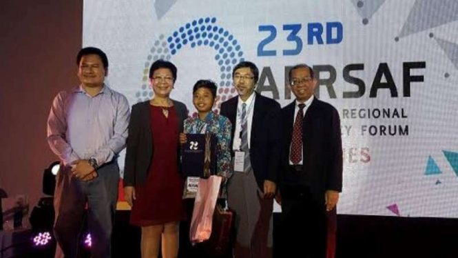 Siswa Indonesia menangkan kompetisi roket air Asia Pasifik.