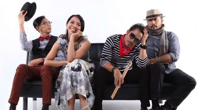 Para personel grup band Mocca.