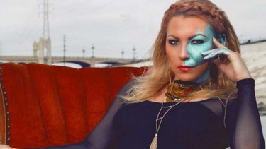Paige Billiot, model dengan tanda lahir di wajah
