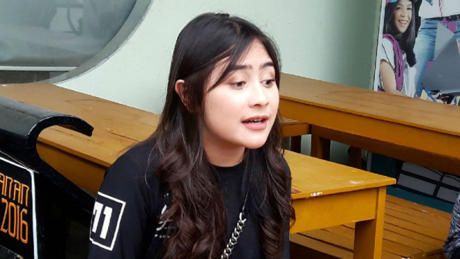 Prilly Latuconsina