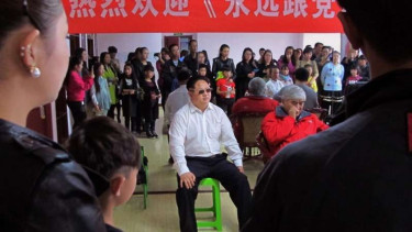 Pria China mirip Kim Jong Un
