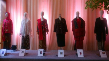 Kebaya kampanye Go Red for Women