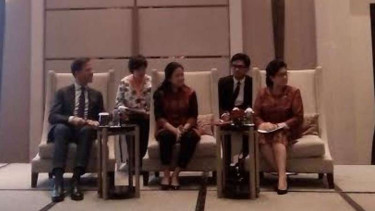 PM Belanda bersama Puan Maharani dan Nila Anfasa Moeloek.