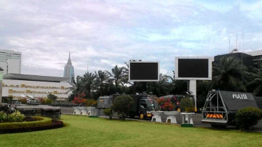 Gedung DPR.