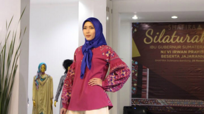 Busana muslim Shafira