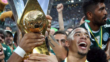 Gabriel Jesus rayakan gelar Liga Brasil bersama Palmeiras