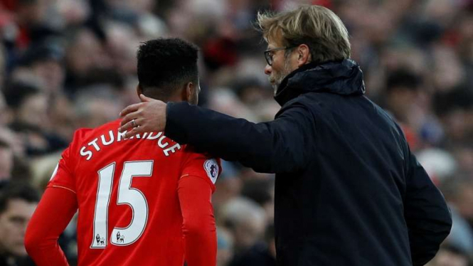 Daniel Sturridge (kiri) dan Juergan Klopp (kanan).
