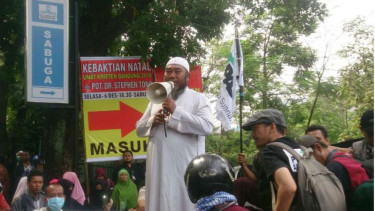 Pengadangan ibadah KKR Natal di Sabuga Bandung oleh ormas PAS