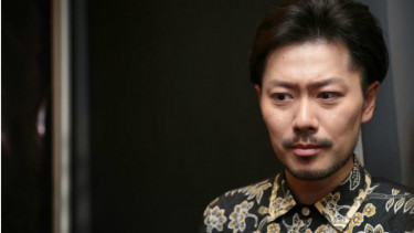 Desainer asal Jepang, Steven Tach.