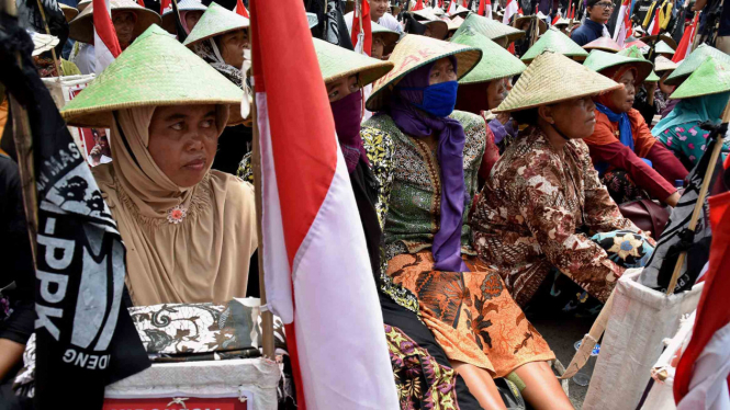 Aksi Tolak Pabrik Semen di Rembang