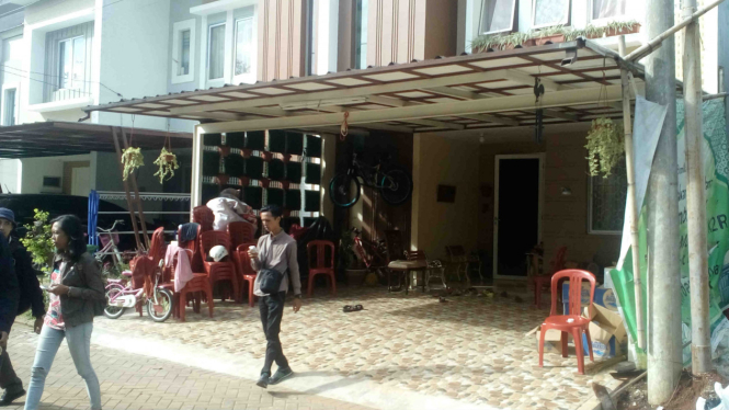 Rumah Ajun Komisaris Polisi Safran, salah satu korban pesawar Polri jatuh