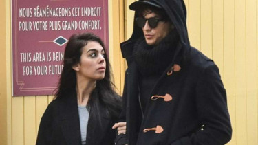 Cristiano Ronaldo dan pacarnya, Georgina Rodriguez.