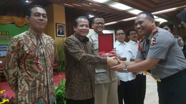 Wakil Ketua DPR RI Taufik Kurniawan 