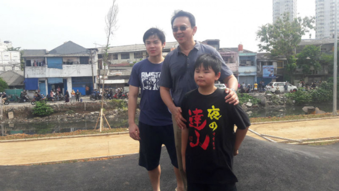Ahok bersama anak nya.
