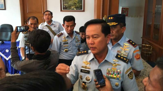 Wakil Kepala Staf Angkatan Udara Marsekal Madya Hadiyan Sumintaatmadja.