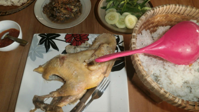 Ingkung Sambal Suro