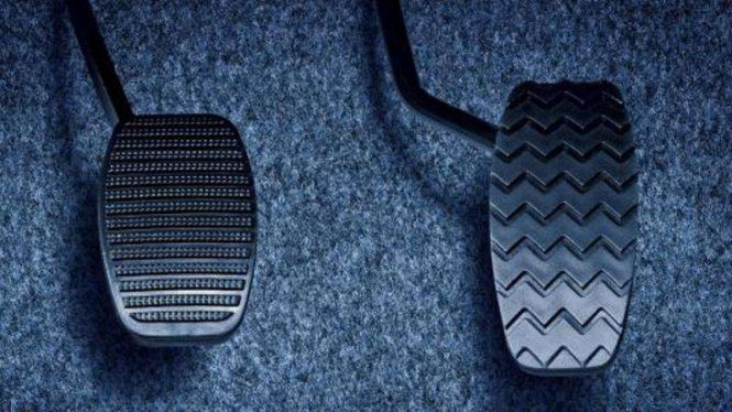 Pedal pada mobil matik