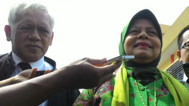 Marwah Daud Ibrahim bersama tim kuasa hukum di Markas Polda Jatim, Surabaya, pada Rabu, 21 Desember 2016.