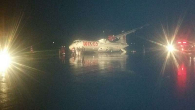 Kondisi Pesawat Wings Air yang tergelincir di Semarang.
