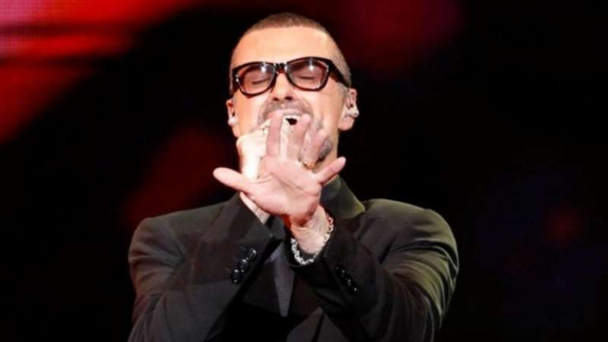 Musisi Inggris George Michael semasa hidup. 