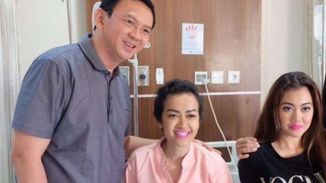 Jupe dijenguk Ahok