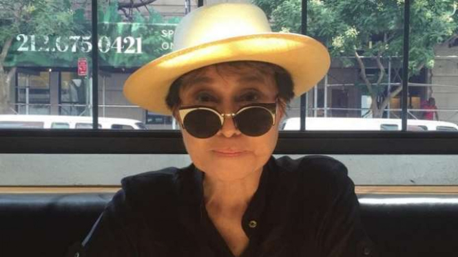 Yoko Ono.