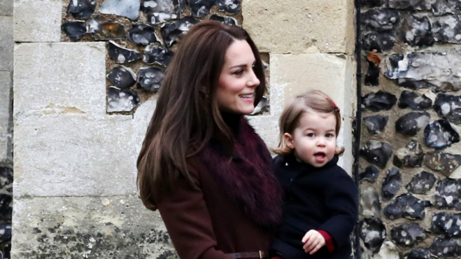 Kate Middleton dan Putri Charlotte.
