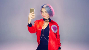 Agnez Monica Selfie
