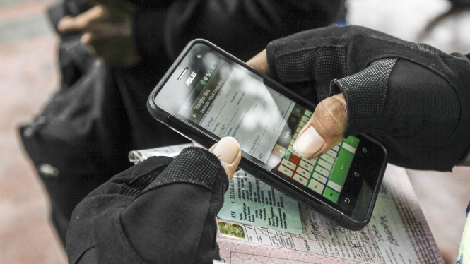 razia kendaraan bermotor menggunakan penerapan e-Tilang.
