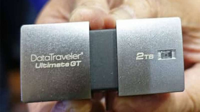 USB Flash Drive Kingston ukuran 2TB