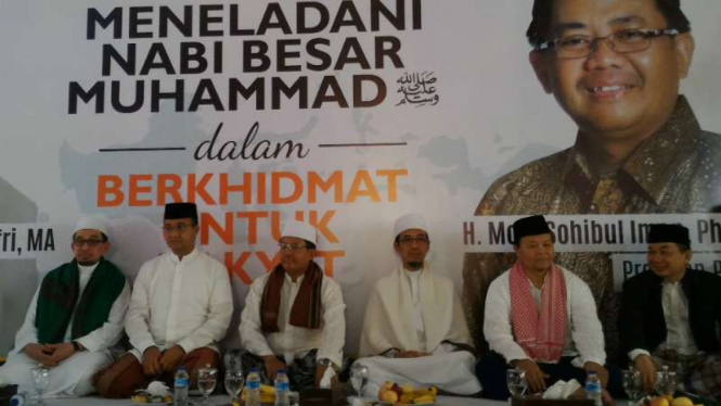 Peringatan maulid Nabi Muhammad SAW di Kantor DPP PKS, Minggu (8/1/2017)