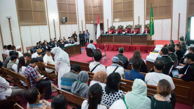 Sidang lanjutan perkara penodaan agama dengan terdakwa Basuki Tjahaja Purnama atau Ahok.