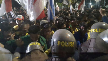 Aksi mahasiswa 121