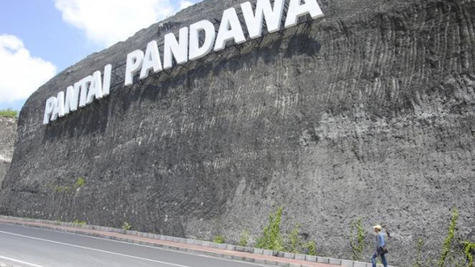 Pantai Pandawa, Bali.