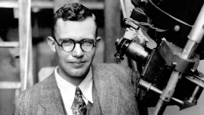 Clyde W. Tombaugh, penemu Pluto