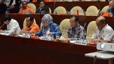 Rapat Kementerian Perhubungan dengan Komisi V DPR RI