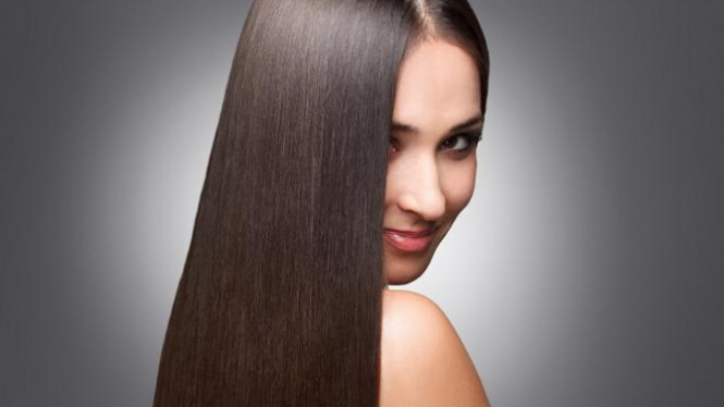 Ilustrasi rambut panjang dan lurus.