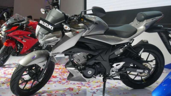 Suzuki GSX-S150.