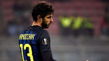 Pemain belakang Inter Milan, Andrea Ranocchia.