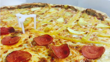 Pizza.