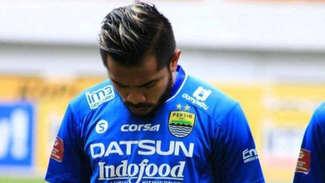 Zulham Zamrun bersama Persib beberapa musim lalu.