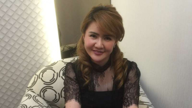 Dr Tan Yuanita Agustina dari Klinik Dermapro