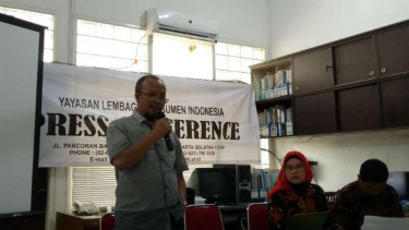 YLKI konferensi pers tentang pengaduan konsumen