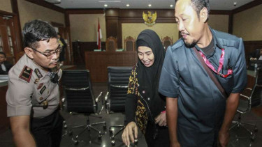 Staf Pribadi Putu Sudiartana, Novianti divonis 4 tahun penjara