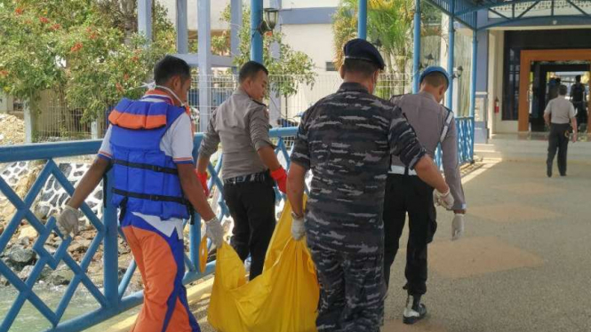 Penemuan korban tewas kapal karam di Johor Malaysia