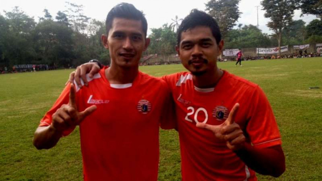 Penyerang Persija Jakarta, Rudi Widodo (kiri) dan Bambang Pamungkas (kanan)