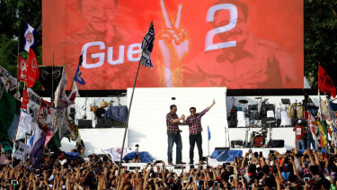 Pasangan calon gubernur dan wakil, Basuki Tjahja Purnama dan Djarot Saiful Hidayat dalam kampanye akbar beberapa waktu lalu.