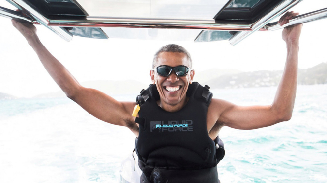 Barack Obama saat berlibur.