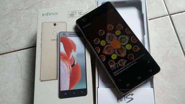 Infinix Hot S