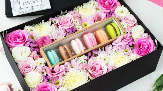 Macaroon.